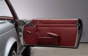 Bild 30/44 von Mercedes-Benz 280 SL (1970)