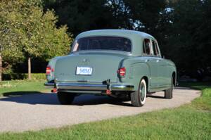 Immagine 6/8 di Mercedes-Benz 220 S (1958)