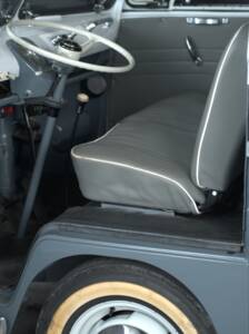 Bild 31/49 von Volkswagen T1 Brasil 1.6 (1970)