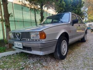 Bild 8/8 von Alfa Romeo Giulietta 1.6 (1984)