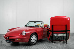 Immagine 39/50 di Alfa Romeo 2.0 Spider (1991)