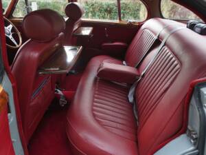 Immagine 15/17 di Jaguar Mk II 3.8 (1959)
