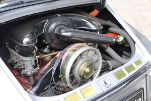 Image 27/78 of Porsche 911 2.0 S (1966)