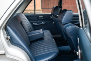 Afbeelding 36/63 van Mercedes-Benz 230&#x2F;6 (1974)