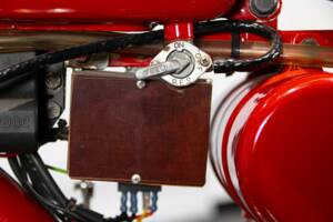 Imagen 49/50 de Moto Guzzi DUMMY (1957)