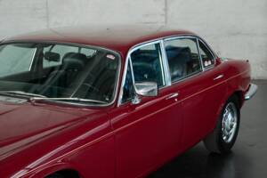 Bild 12/50 von Jaguar XJ 6 L 4.2 (1974)