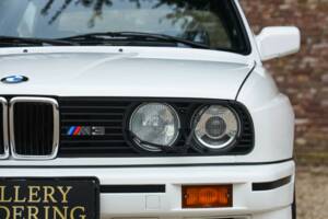 Image 34/50 of BMW M3 (1990)