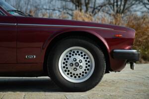 Bild 18/50 von Daimler Double Six (1988)