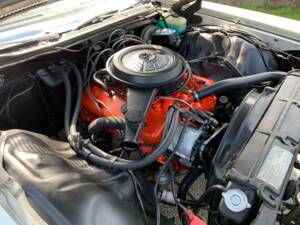 Bild 18/34 von Chevrolet Impala Convertible (1971)