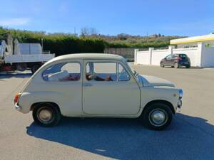 Immagine 31/44 di FIAT 600 D (1967)