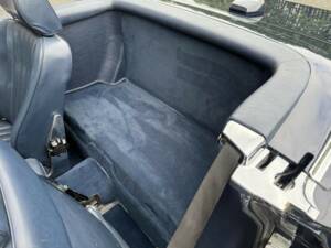 Image 35/50 of Mercedes-Benz 560 SL (1986)