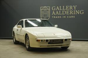 Obraz 18/50 pojazdu Porsche 944 (1986)