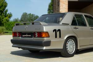 Image 20/50 of Mercedes-Benz 190 E 2.3-16 (1985)