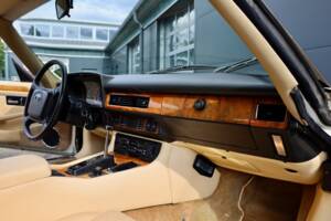 Image 11/29 of Jaguar XJS 4.0 (1991)