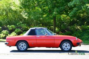 Image 21/50 of Alfa Romeo 2000 Spider Veloce (1981)