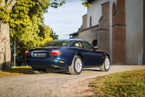 Bild 2/27 von Jaguar XKR (2001)