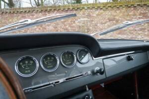 Image 43/50 of Ferrari 250 GT/E (1962)