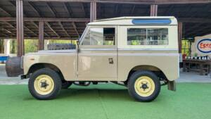 Bild 2/39 von Land Rover 88 (1981)
