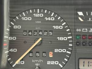 Bild 14/26 von Volkswagen Golf II 1.6 (1990)