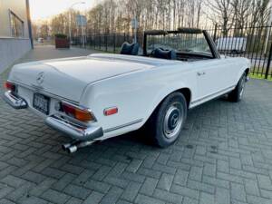 Bild 12/36 von Mercedes-Benz 280 SL (1969)