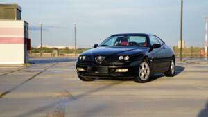 Imagen 3/90 de Alfa Romeo GTV 2.0 Twin Spark (1998)