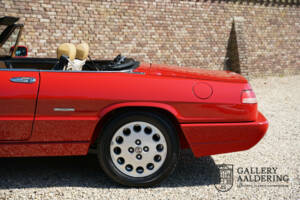Immagine 36/50 di Alfa Romeo 2.0 Spider (1991)