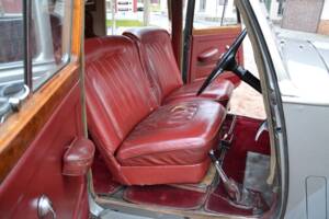 Image 16/23 of Bentley R-Type (1953)