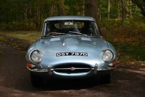 Image 19/50 of Jaguar E-Type (2+2) (1966)