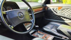 Image 25/32 of Mercedes-Benz 560 SEC (1991)