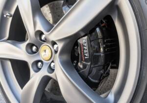 Image 19/21 of Ferrari Purosangue V12 (2025)