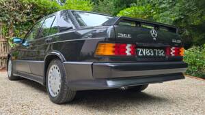 Imagen 38/69 de Mercedes-Benz 190 E 2.3-16 (1985)