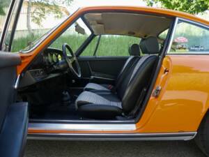 Image 44/50 de Porsche 911 2.4 S (1900)