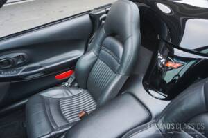 Image 36/48 of Chevrolet Corvette (1998)