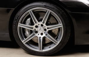Image 15/34 of Mercedes-Benz SLS AMG (2013)