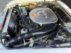 Afbeelding 32/44 van Mercedes-Benz 560 SL (1986)