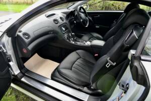 Image 42/50 of Mercedes-Benz SL 55 AMG (2006)
