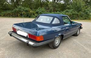 Image 3/8 de Mercedes-Benz 380 SL (1985)