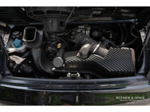 Afbeelding 28/29 van Porsche 911 Carrera 4S (2002)