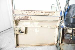 Image 32/50 of Land Rover 109 (1978)