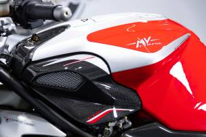 Image 44/47 of MV Agusta DUMMY (2006)