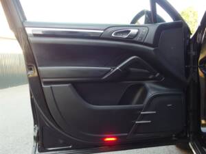 Image 49/96 of Porsche Cayenne S Diesel (2013)
