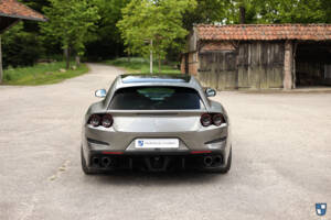 Image 3/61 de Ferrari GTC4Lusso (2017)