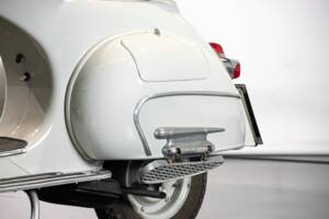 Immagine 37/50 di Piaggio Vespa 125 (1959)