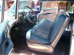 Image 2/8 of Cadillac 62 Coupe DeVille (1954)