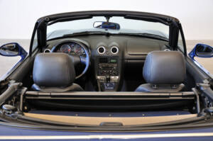Bild 34/47 von Mazda MX-5 1.8 (1999)