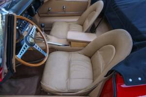 Image 33/50 de Jaguar Type E 3.8 (1964)