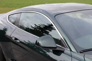 Immagine 40/50 di Ford Mustang GT 5.0 V8 Fastback (2019)