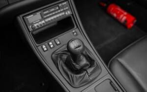 Bild 35/43 von Porsche 944 Turbo (1991)