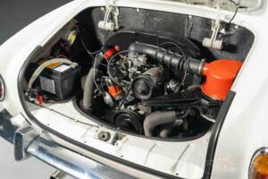 Image 27/29 of Volkswagen Karmann Ghia 1500 (1969)