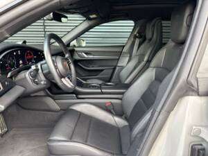 Image 8/12 of Porsche Taycan 4S Sport Turismo (2024)